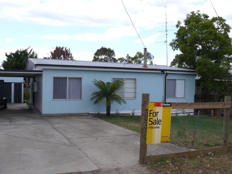 16 Riley Street, Eagle Point VIC 3878