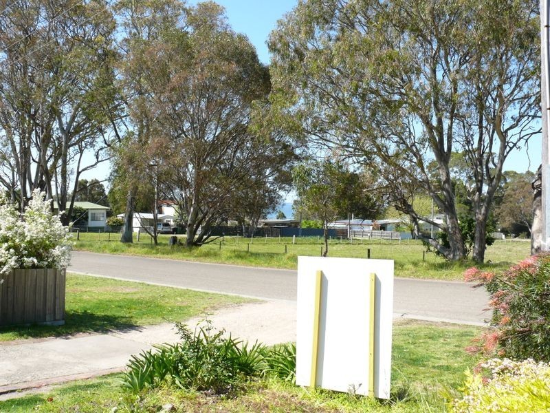 8 Tait Street, Eagle Point VIC 3878