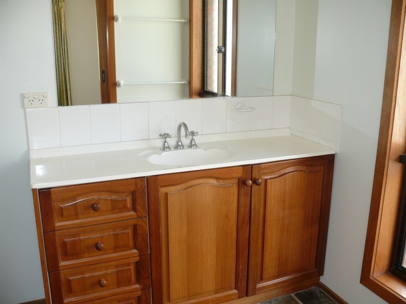 10 Woodland Court, Paynesville VIC 3880