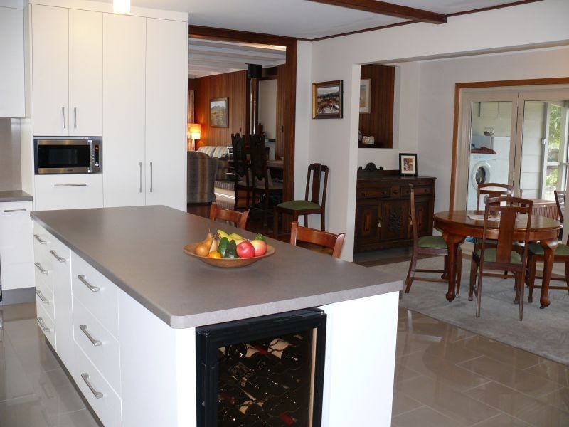 25 Fifth Parade, Raymond Island VIC 3880