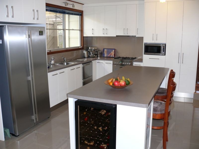 25 Fifth Parade, Raymond Island VIC 3880