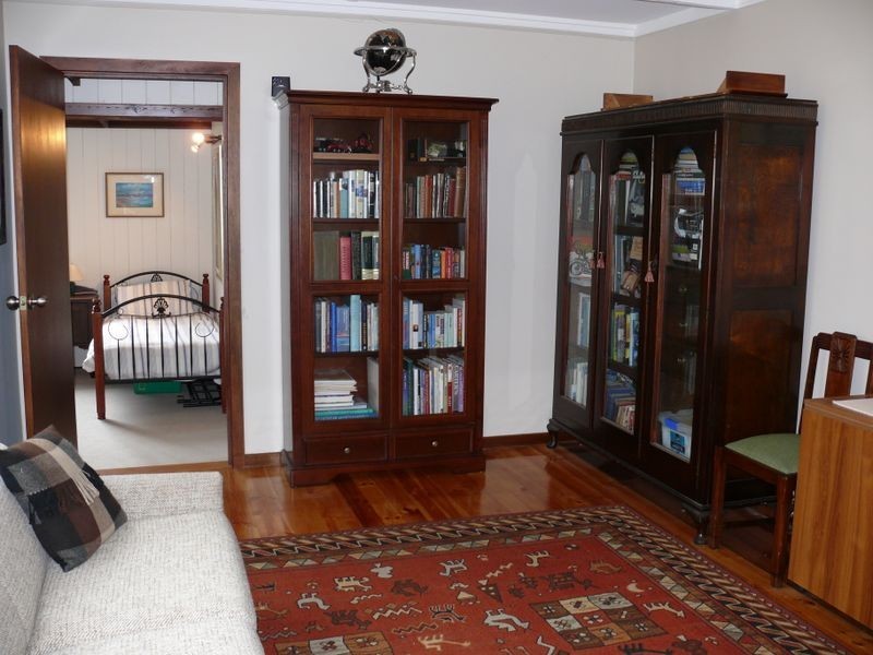 25 Fifth Parade, Raymond Island VIC 3880