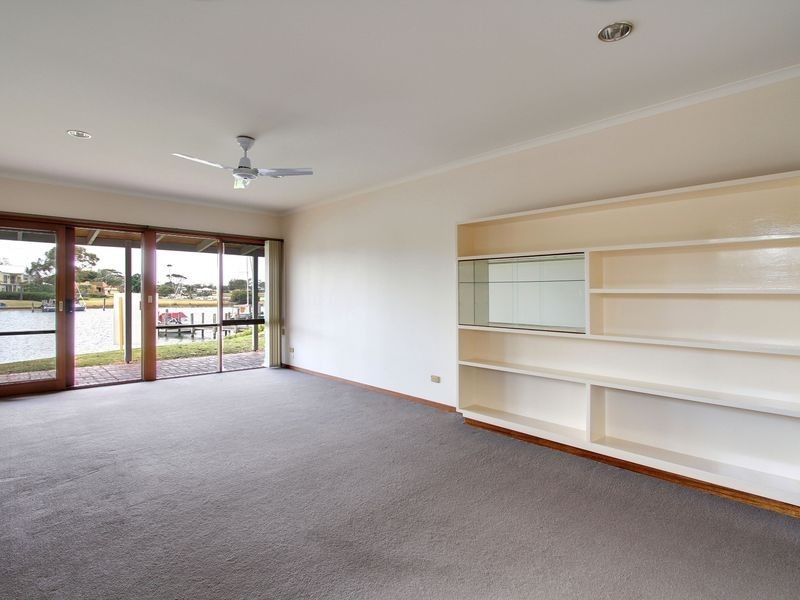 1/3 The Beacons, Paynesville VIC 3880