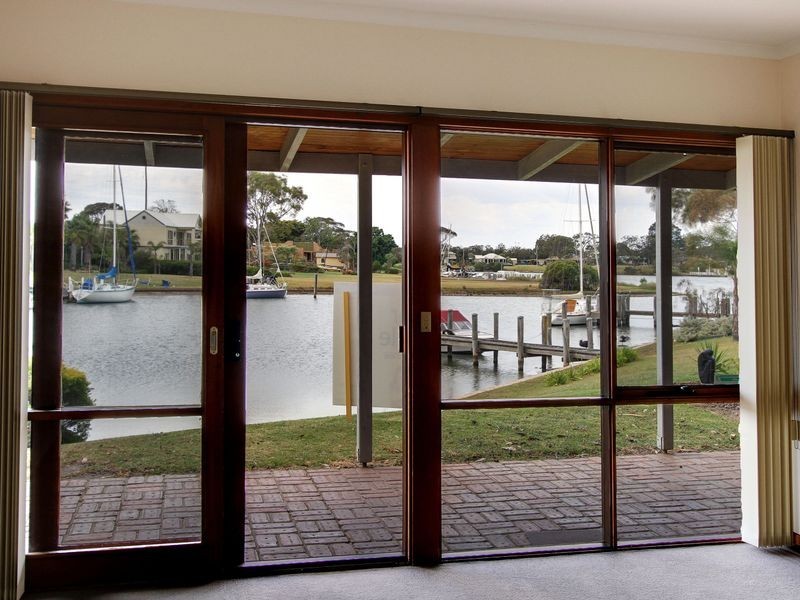 1/3 The Beacons, Paynesville VIC 3880