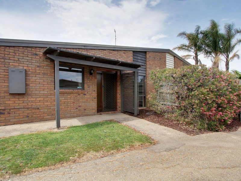 1/3 The Beacons, Paynesville VIC 3880