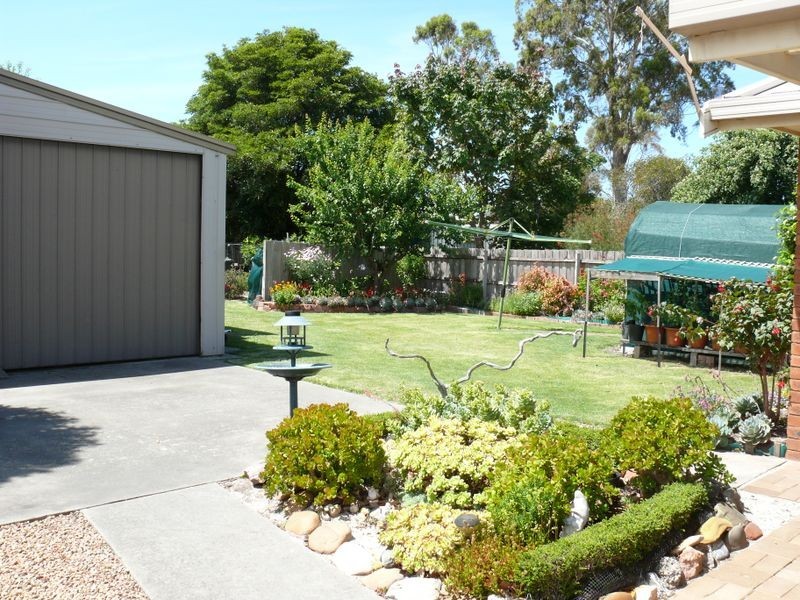 18 Vaughan Street, Paynesville VIC 3880
