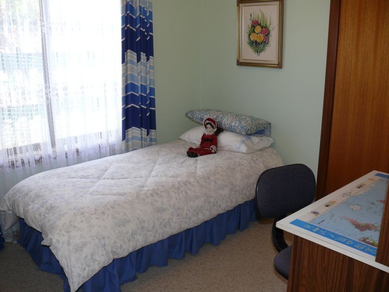 2/215 Bay Road, Eagle Point VIC 3878