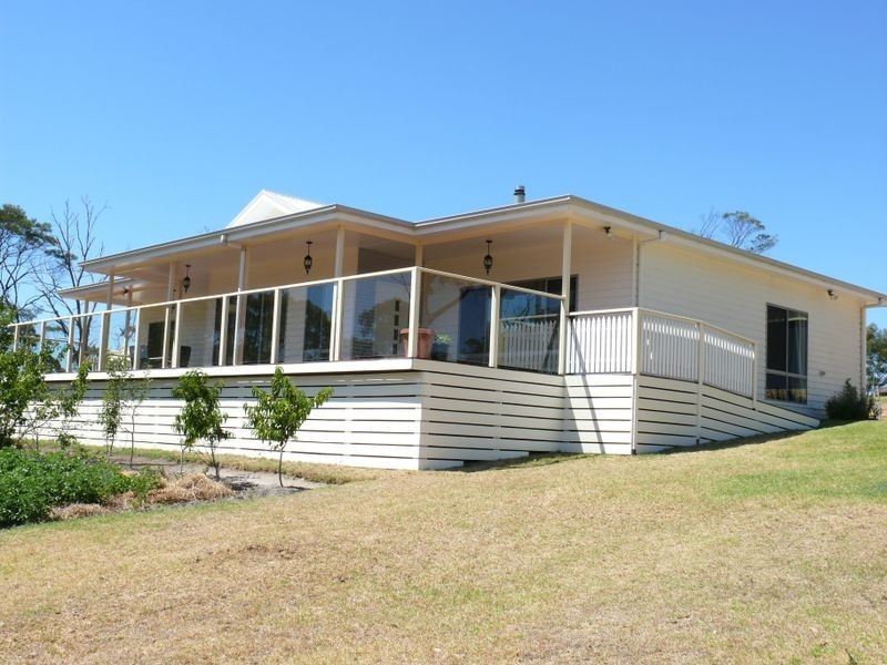 300 Lake Victoria Road, Eagle Point VIC 3878