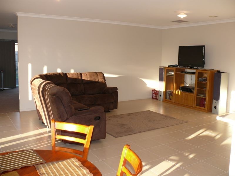 20 The Crescent, Eagle Point VIC 3878