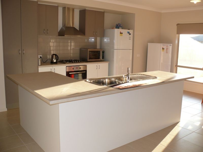 20 The Crescent, Eagle Point VIC 3878