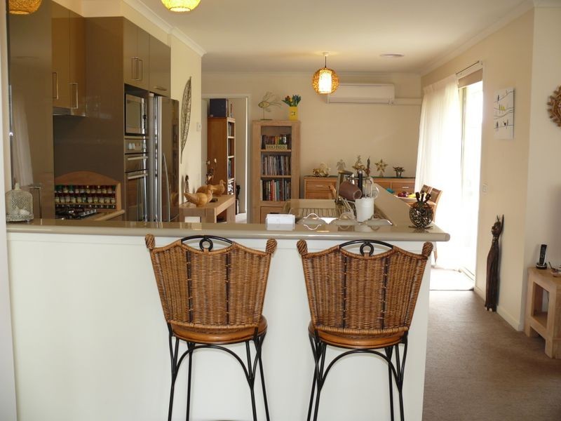 111 Bay Road, Eagle Point VIC 3878