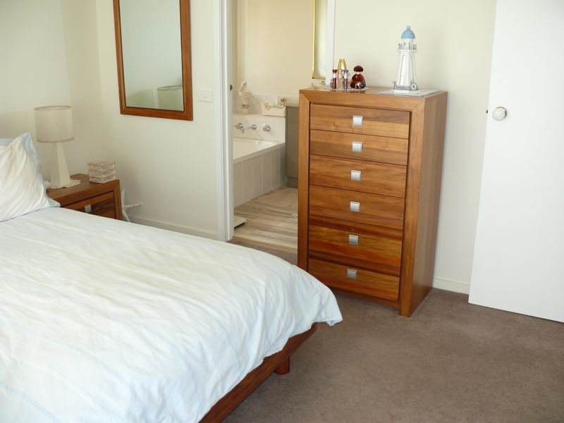 111 Bay Road, Eagle Point VIC 3878