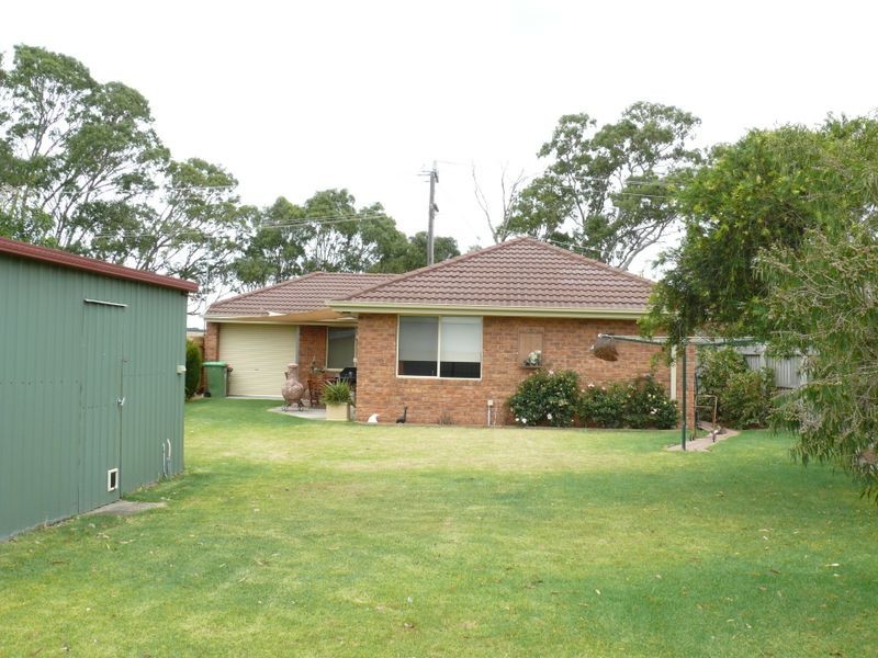 111 Bay Road, Eagle Point VIC 3878