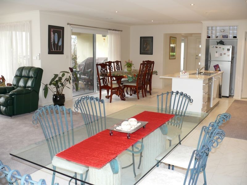 12 The Grange, Paynesville VIC 3880