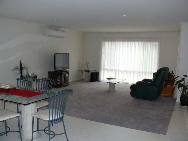 12 The Grange, Paynesville VIC 3880