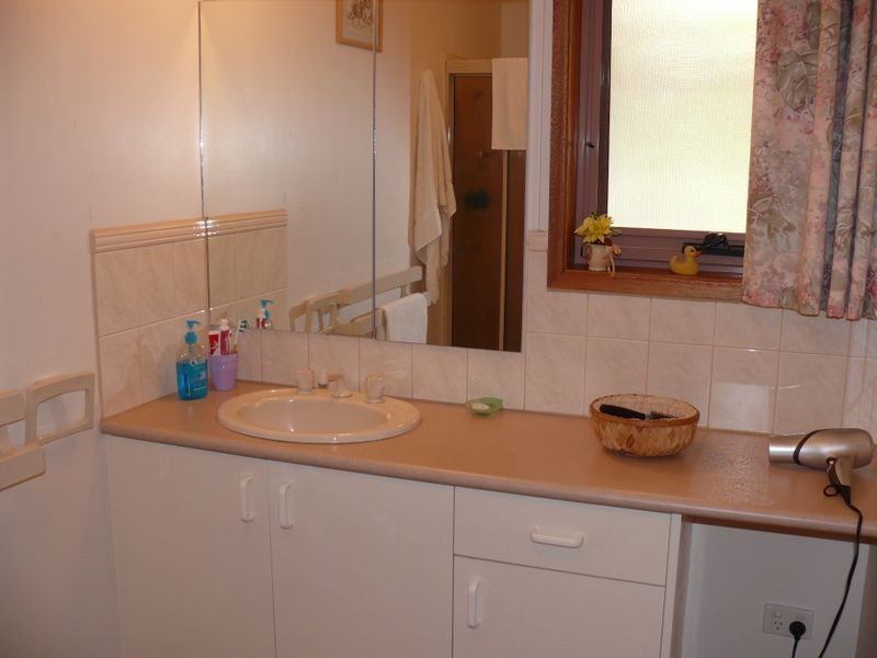 16 Sheerwater Terrace, Paynesville VIC 3880