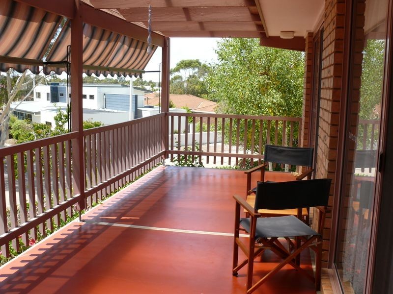 16 Sheerwater Terrace, Paynesville VIC 3880