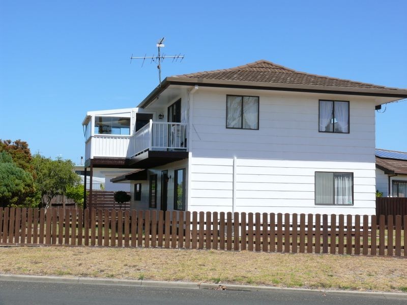 26 Kings Road, Paynesville VIC 3880