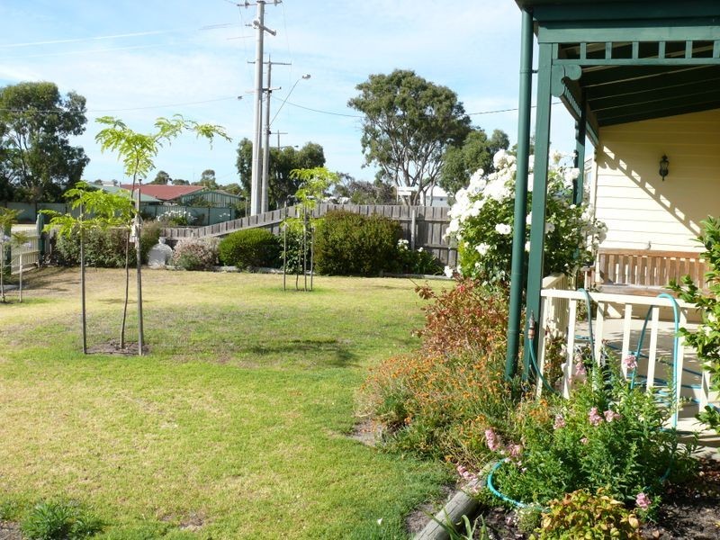 3 Kings Road, Paynesville VIC 3880