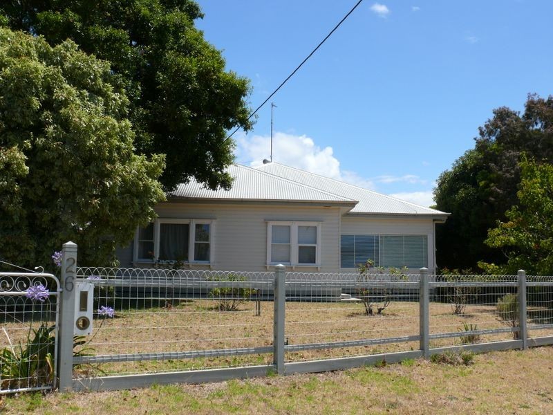 26 McMillan Grove, Paynesville VIC 3880