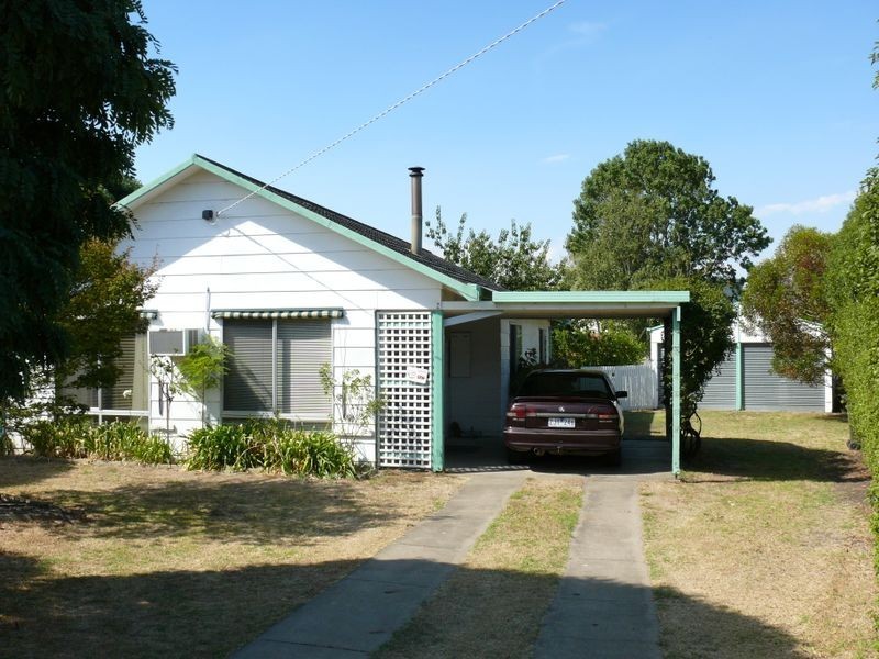 29 McMillan Grove, Paynesville VIC 3880