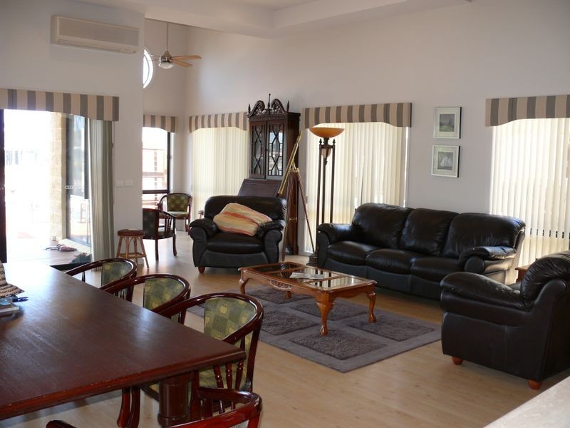 7B Sheerwater Terrace, Paynesville VIC 3880