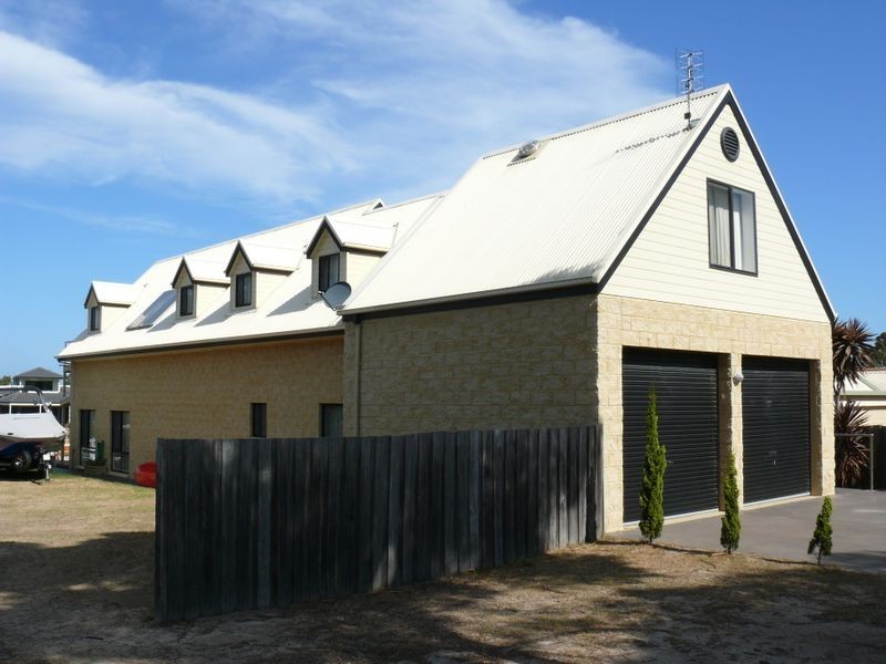 7B Sheerwater Terrace, Paynesville VIC 3880