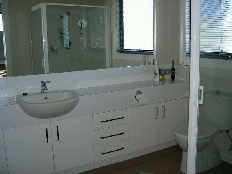 15 Eagle Bay Terrace, Paynesville VIC 3880