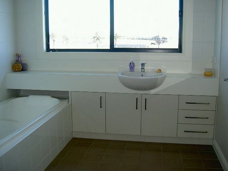 15 Eagle Bay Terrace, Paynesville VIC 3880