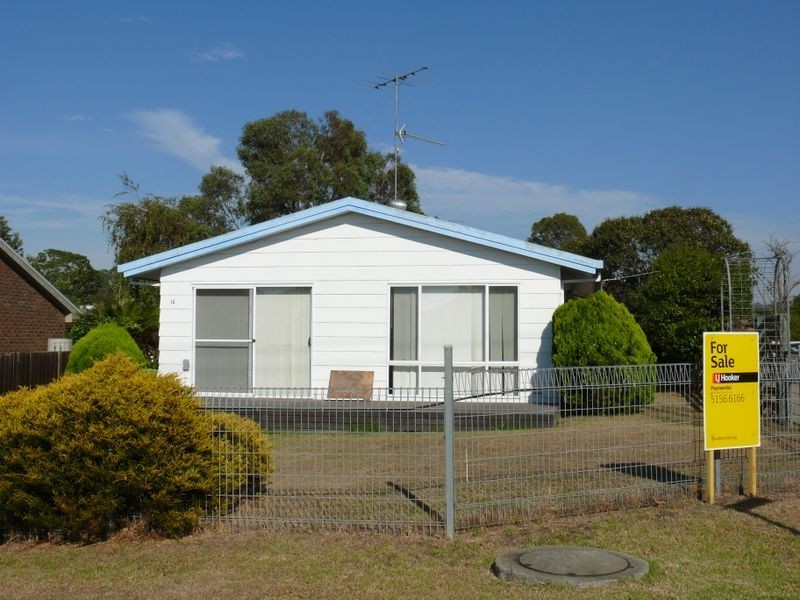 12 Bay Road, Eagle Point VIC 3878