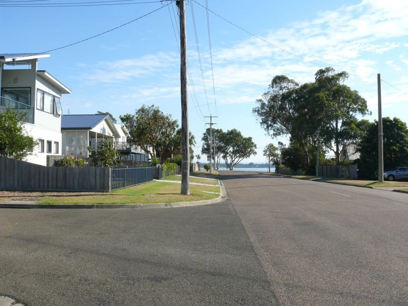 12 Bay Road, Eagle Point VIC 3878