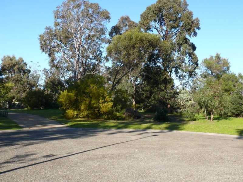 17 Currawong Close, Raymond Island VIC 3880