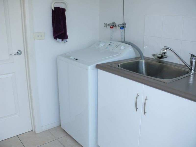 11/9-11 Wellington Street, Paynesville VIC 3880