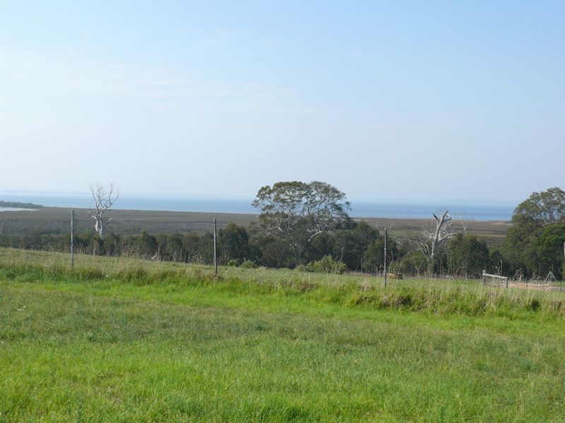 10 Eagle Bay Terrace, Eagle Point VIC 3878