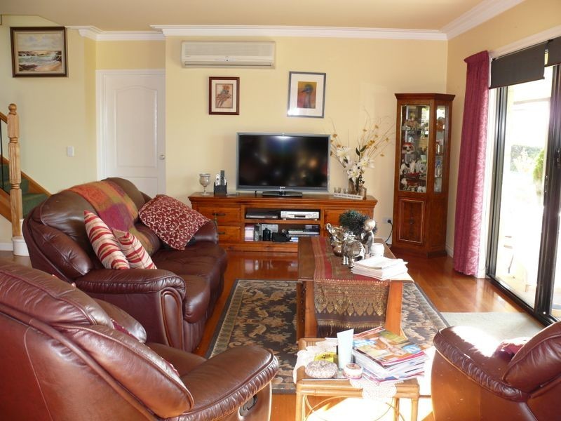 1 Simpsons Drive, Newlands Arm VIC 3875