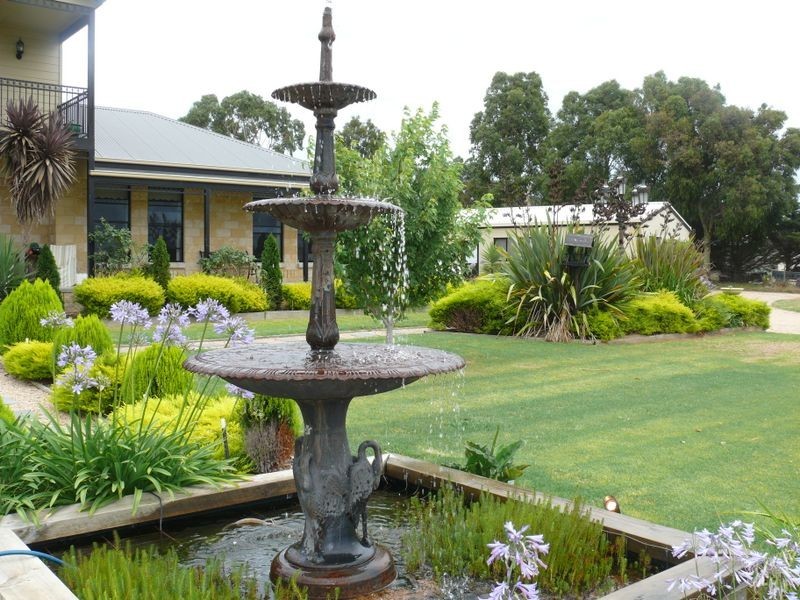 1 Simpsons Drive, Newlands Arm VIC 3875