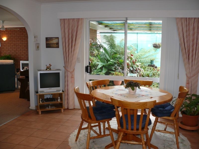 8 May Park Drive, Paynesville VIC 3880