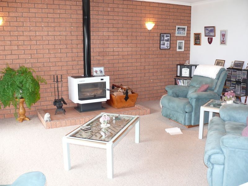 8 May Park Drive, Paynesville VIC 3880