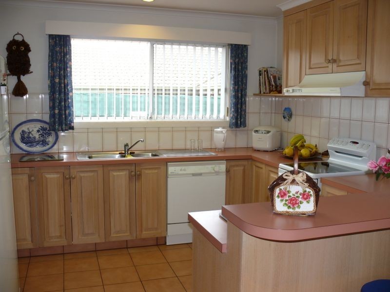 8 May Park Drive, Paynesville VIC 3880