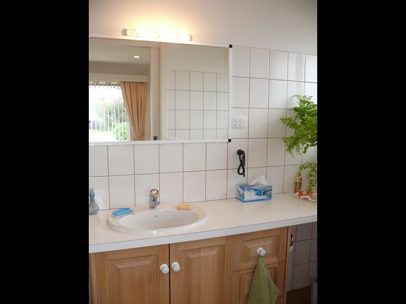 8 May Park Drive, Paynesville VIC 3880