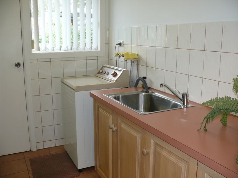 8 May Park Drive, Paynesville VIC 3880