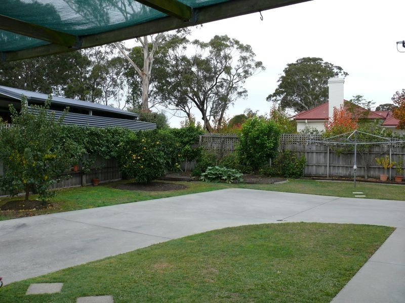 8 May Park Drive, Paynesville VIC 3880