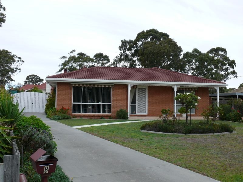 8 May Park Drive, Paynesville VIC 3880