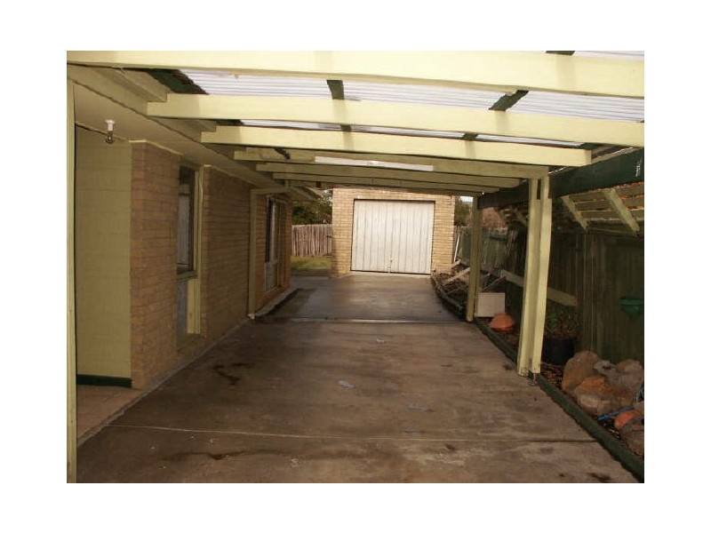 14 Canal Road, Paynesville VIC 3880