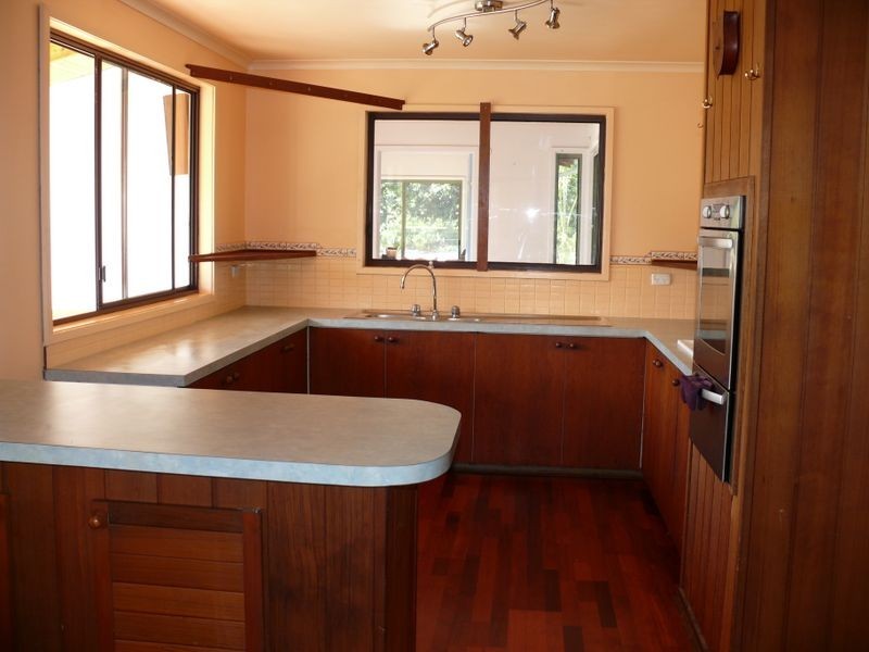 83 Twelfth Avenue, Raymond Island VIC 3880
