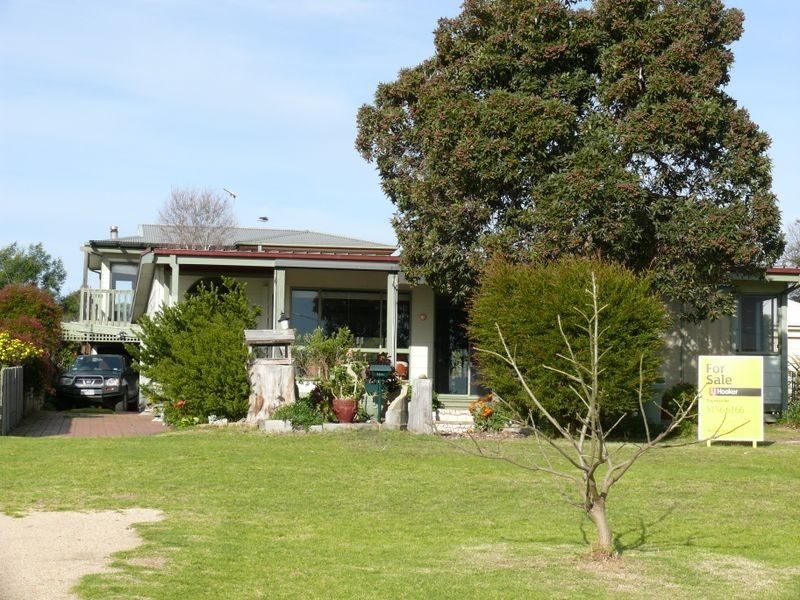 141 Western Boulevard, Raymond Island VIC 3880