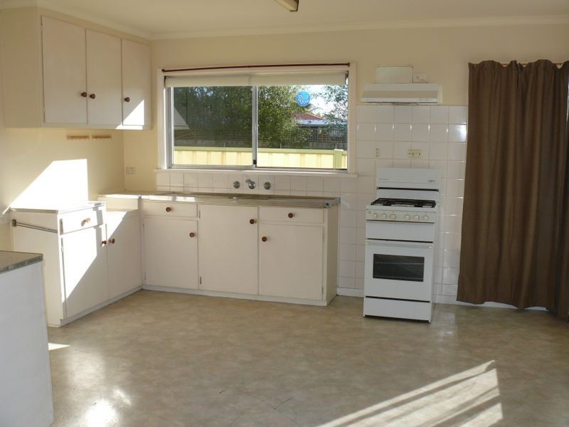 1 & 2/12 McMillan Grove, Paynesville VIC 3880