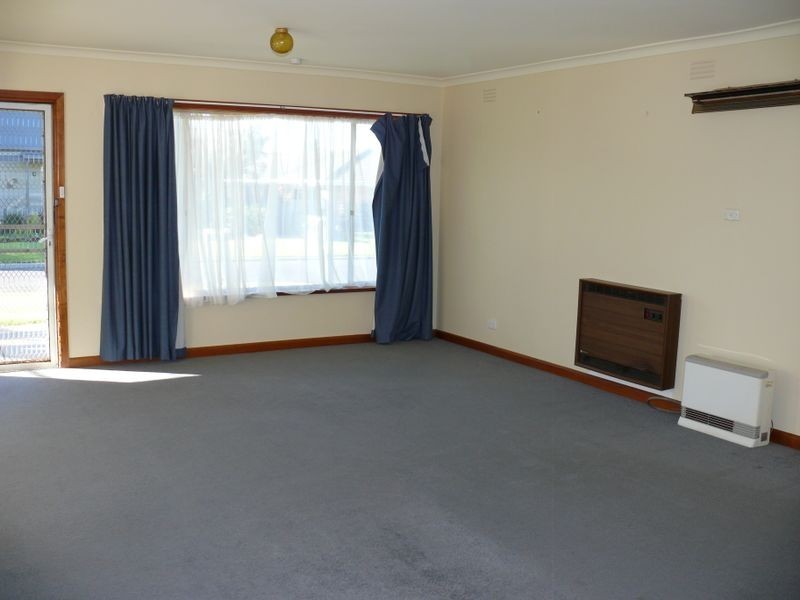 1 & 2/12 McMillan Grove, Paynesville VIC 3880