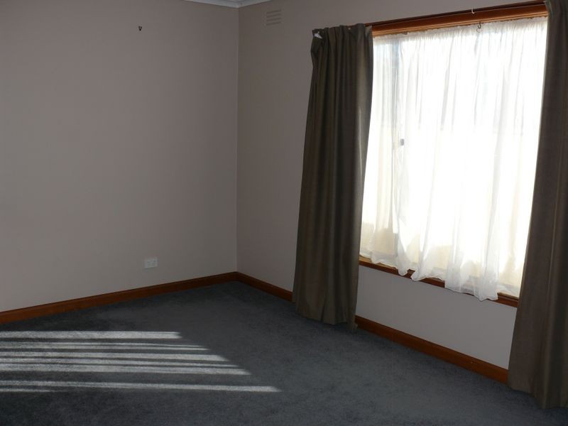 1 & 2/12 McMillan Grove, Paynesville VIC 3880