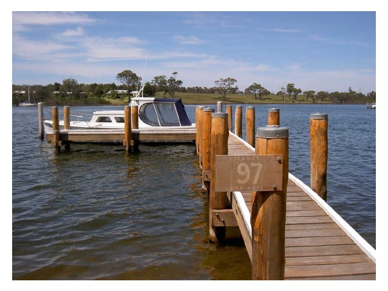 200 Jones Road, Paynesville VIC 3880